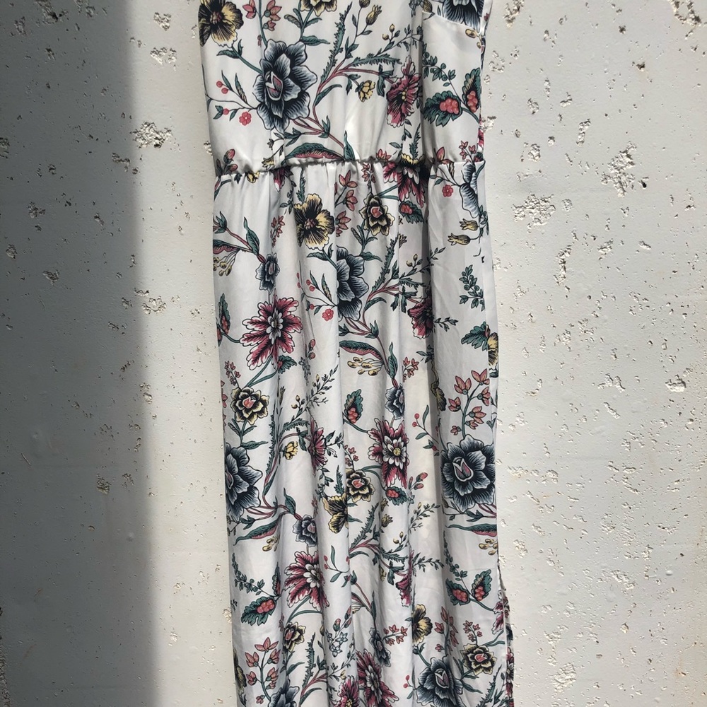 Maxi Dress - Picture 3 of 4